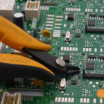 Alicantes y Pinzas ESD para electrónica